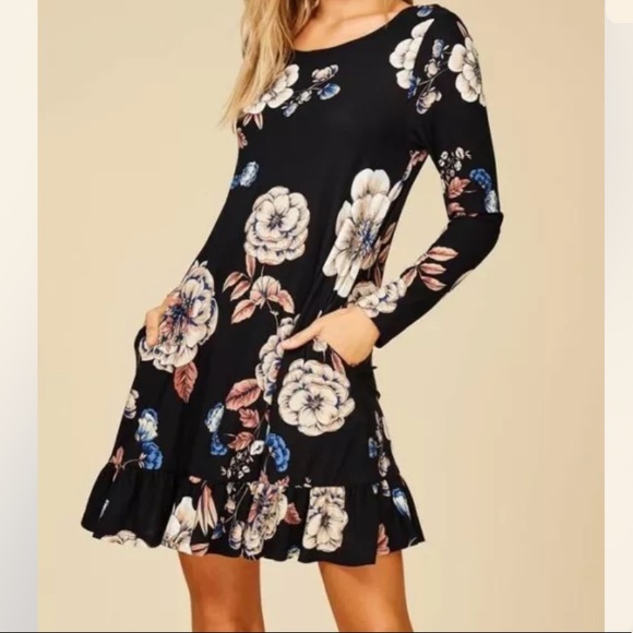 Annabelle Dresses & Skirts - NEW Annabelle Black Floral Print Ruffle Dress